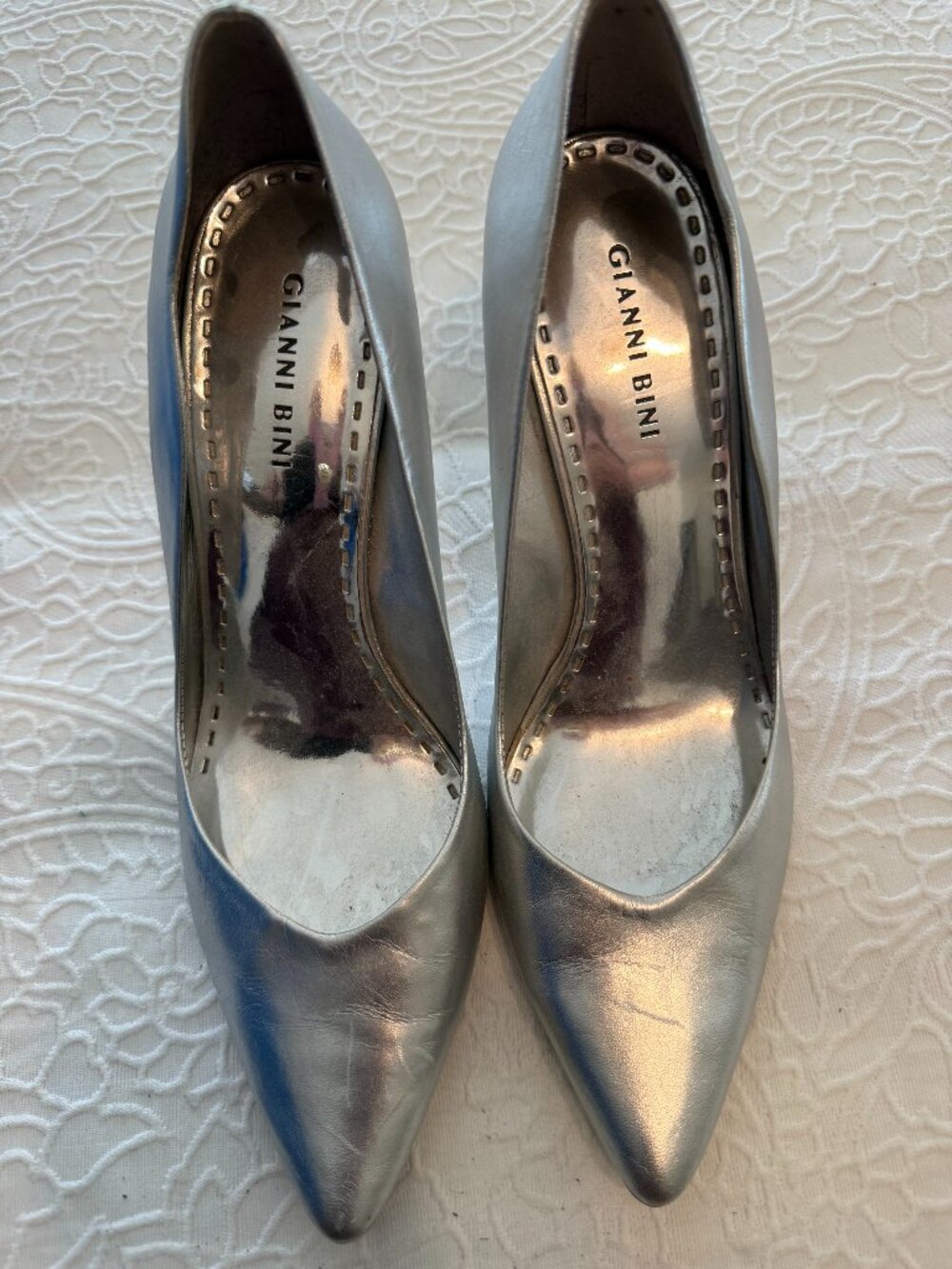 Pre-loved silver Gianni Binni pointed toe pumps - W10 US